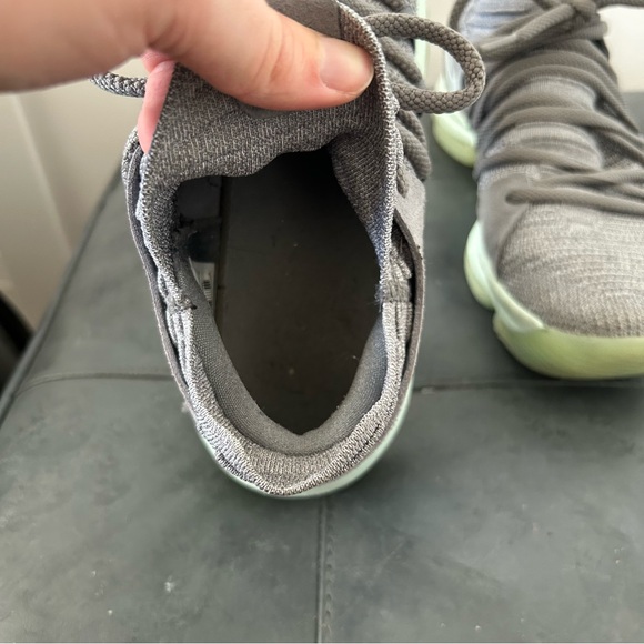 Nike KD 10 Cool Grey Igloo Basketball Shoes - Picture 4 of 7